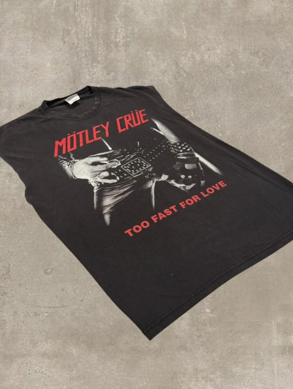 Mötley Crüe "Too Fast For Love" Vintage Style Graphic T-Shirt